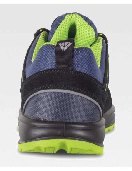 zapatilla de trekking verde ruta